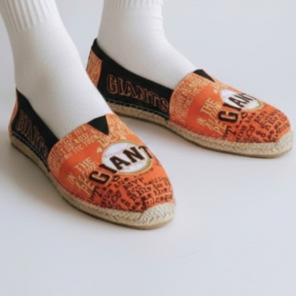 Genuine Merchandise San Francisco Giants Canvas Shoes Size Medium - Picture 3 of 4